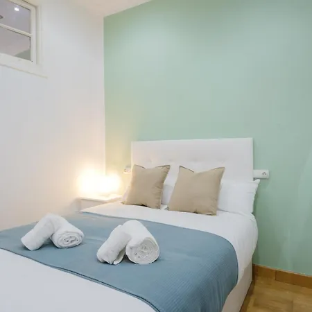 - Avda La Costa * Gijón