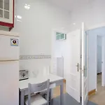 - Avda La Costa *