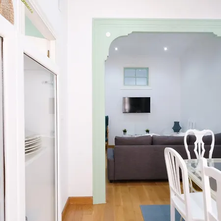 - Avda La Costa * Gijon