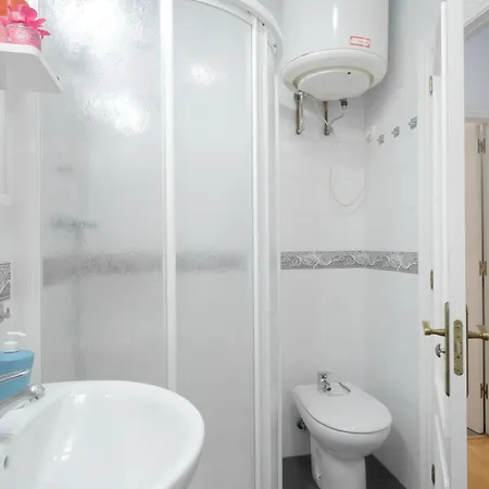 Apartment - Avda La Costa *