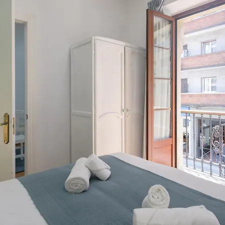 - Avda La Costa Apartment Gijon