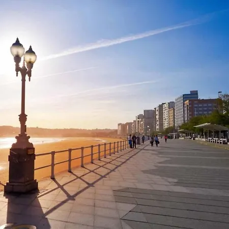 - Avda La Costa Gijon