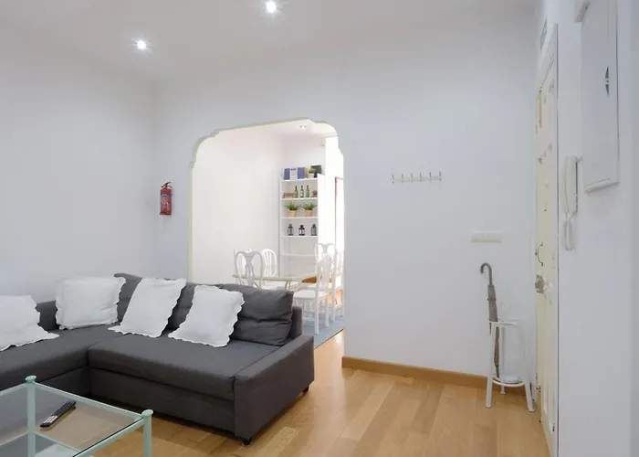 - Avda La Costa Gijón