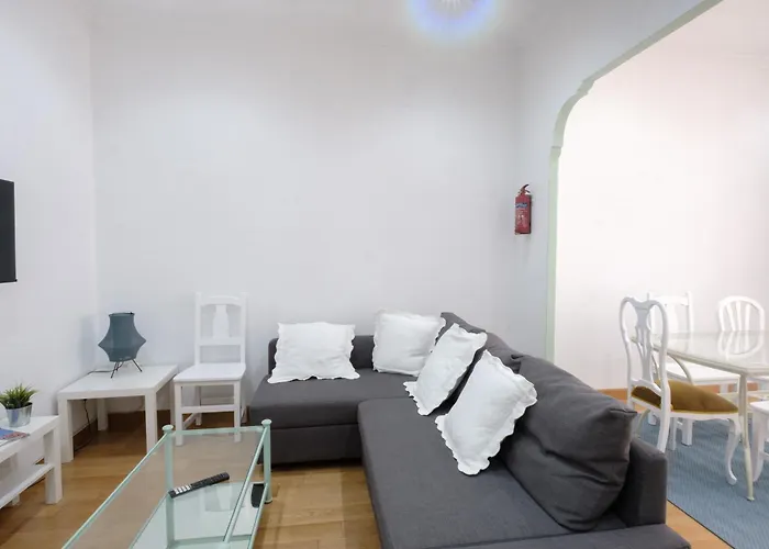 - Avda La Costa Apartment