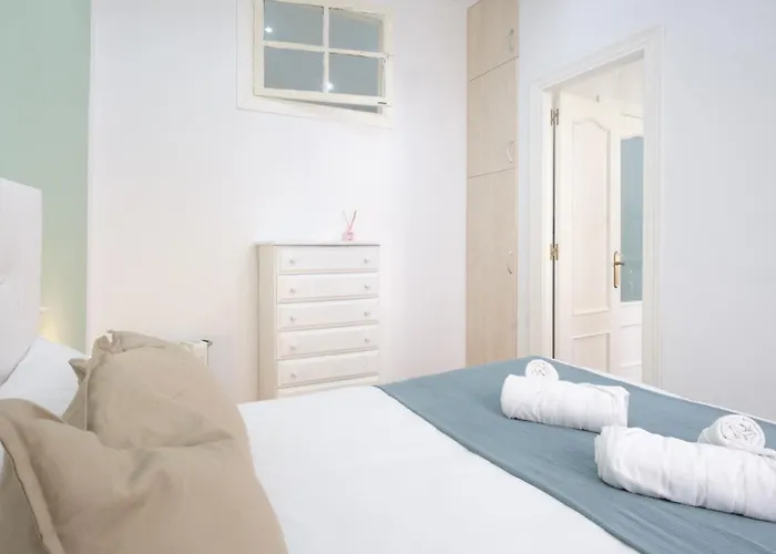 - Avda La Costa * Gijon