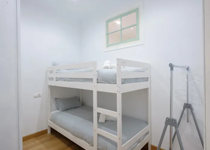 - Avda La Costa Apartment