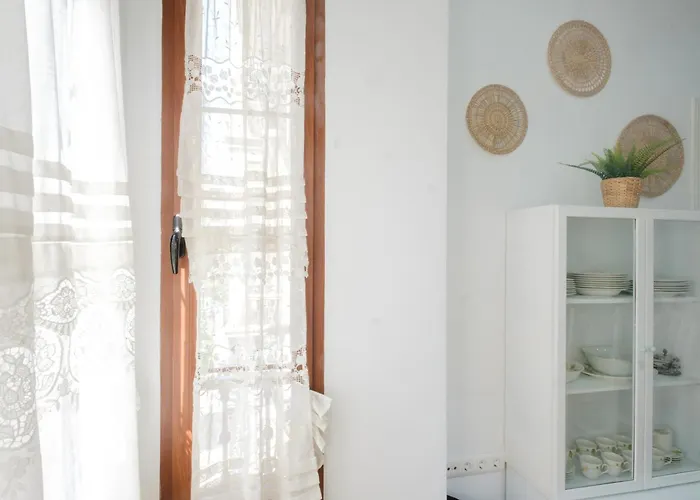 - Avda La Costa Хіхон